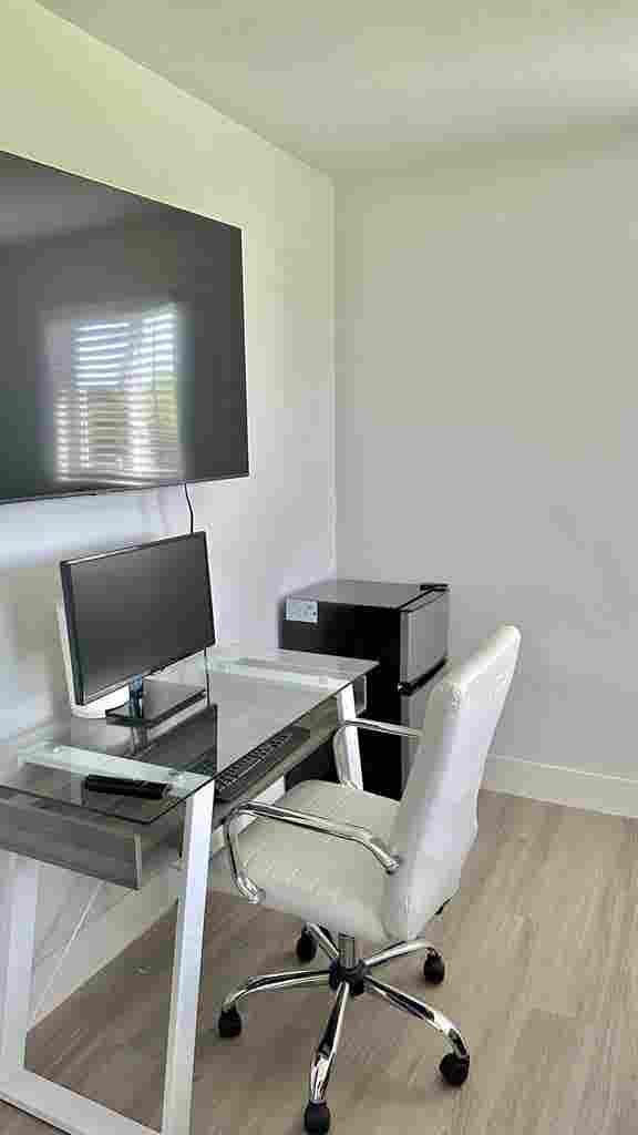 Looking for a roommate