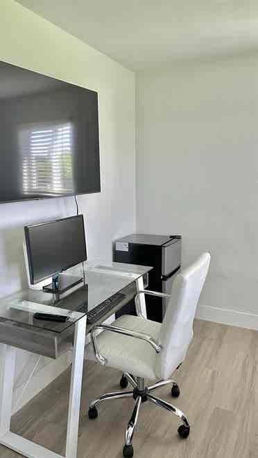 Looking for a roommate