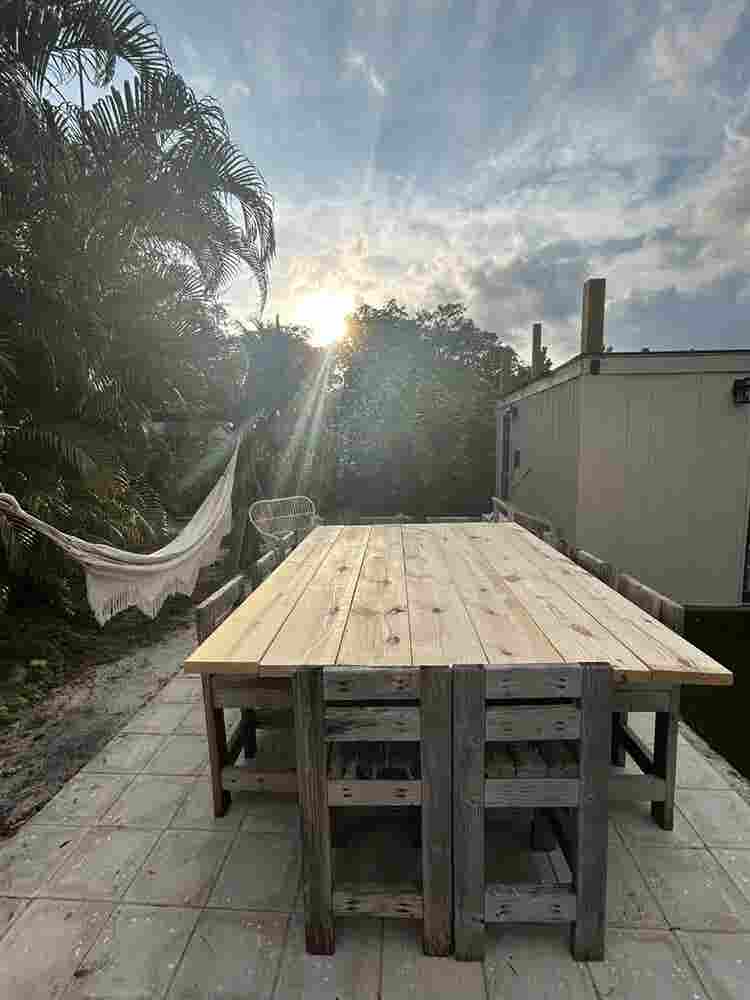 2 Fully Furnished Rooms North Miami