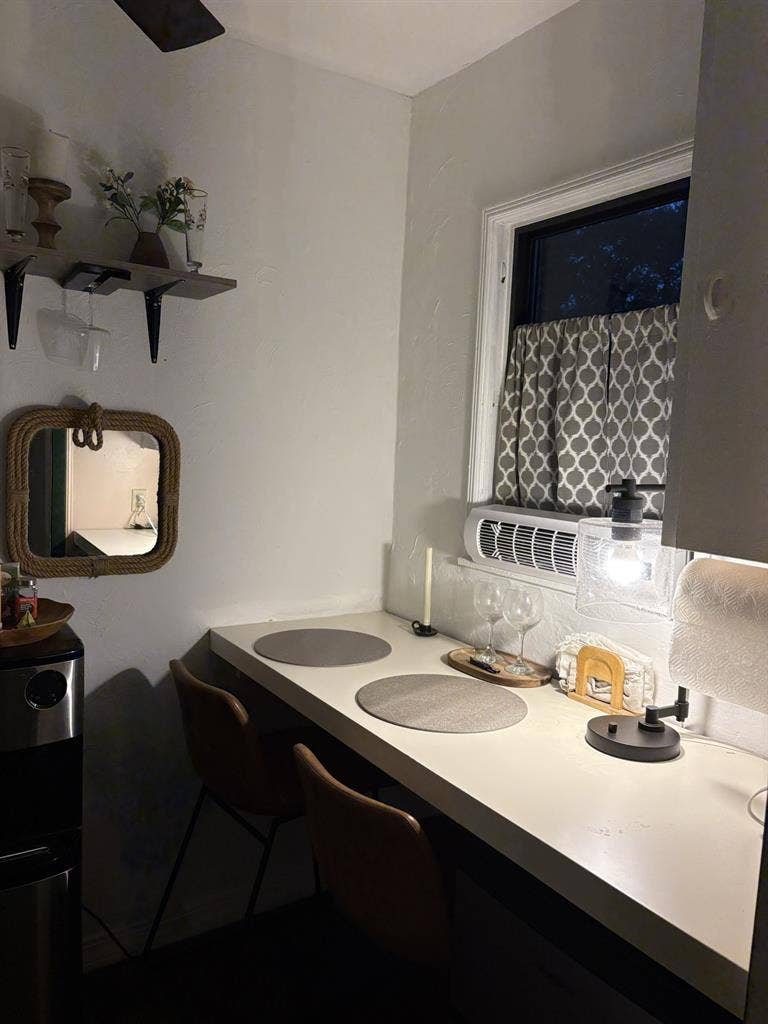 2 Fully Furnished Rooms North Miami
