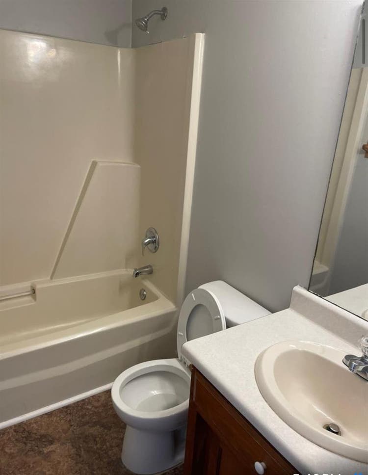 Room for Rent in House (own btrm)