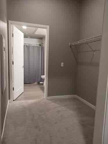 Room for rent ! Available sept 1st