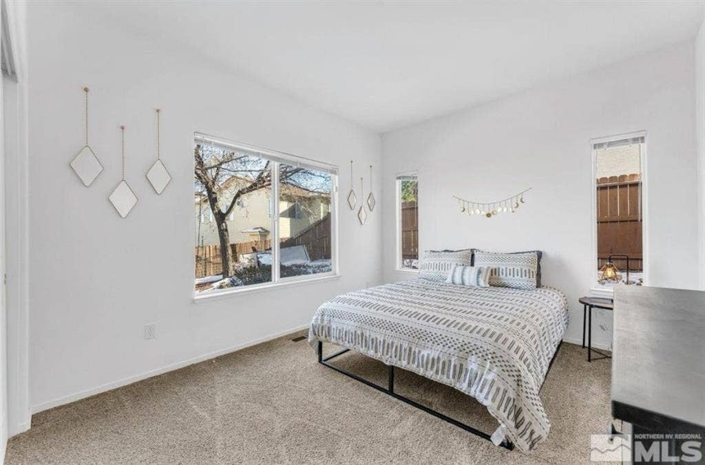 Room for rent in northeast Reno