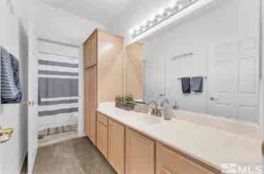 Room for rent in northeast Reno
