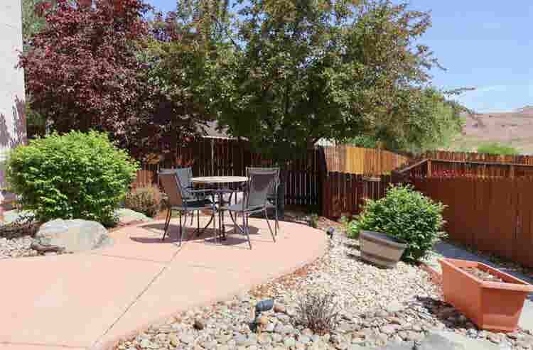 Room for rent in northeast Reno