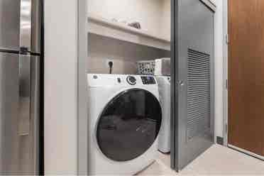 lease at C
ornet Commons