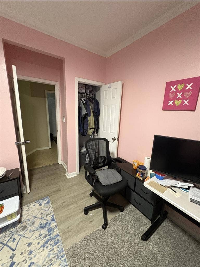 $ Dallas room $