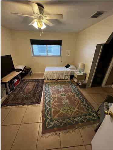 Master Bdrm w/Private Bath!