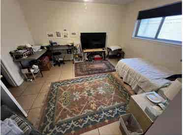 Master Bdrm w/Private Bath!