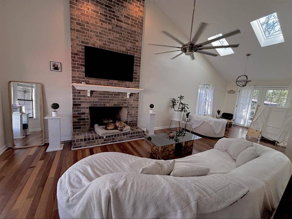 Room in archdale