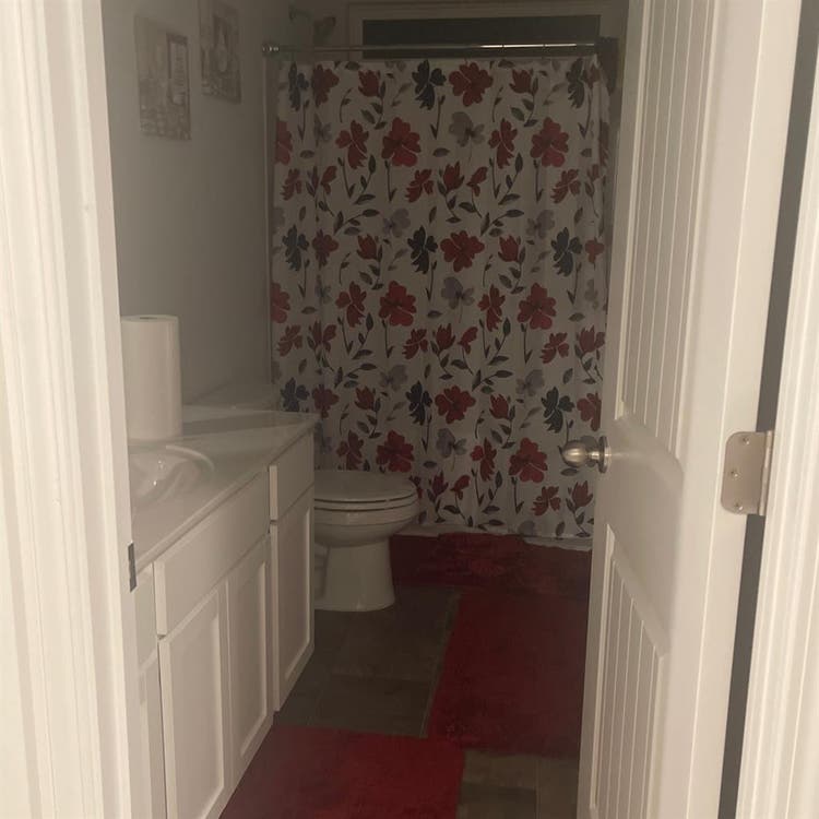 Beautiful new 4 bedroom home
