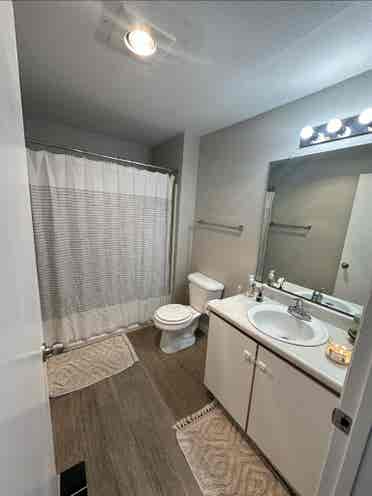 Room for rent for responsible woman