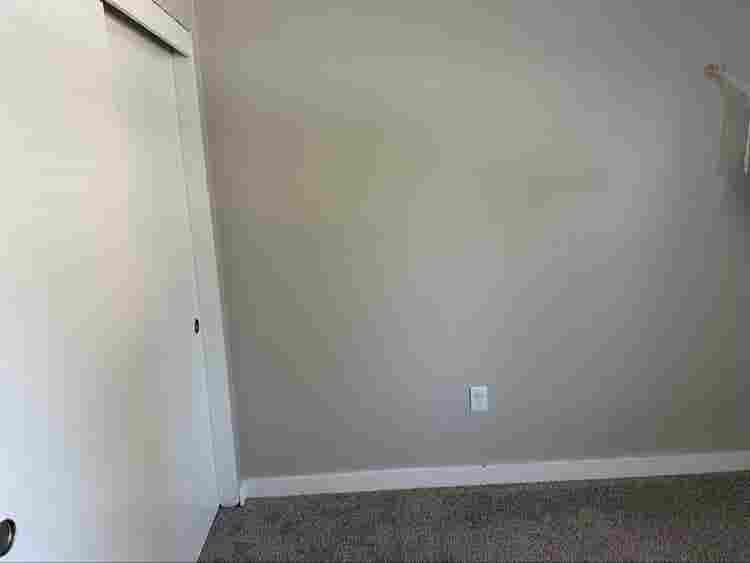 Room for rent for responsible woman