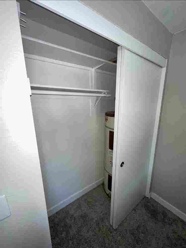 Room for rent for responsible woman