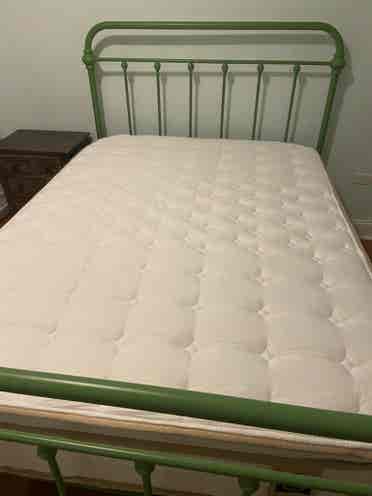 Spacious Furnished Room