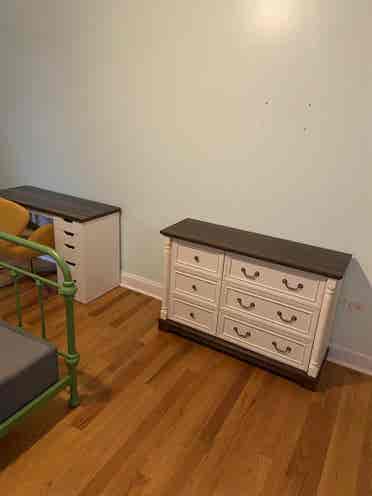 Spacious Furnished Room