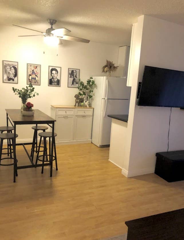 Venice Beach 1BR Apt —Walk to Beach