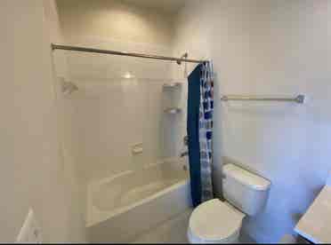 Private room - need roommate