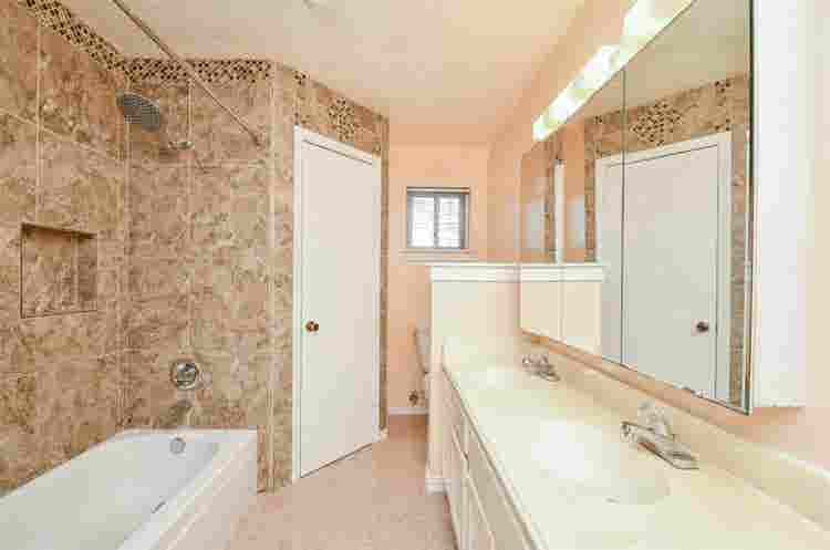 Master bedroom w/ private bathroom