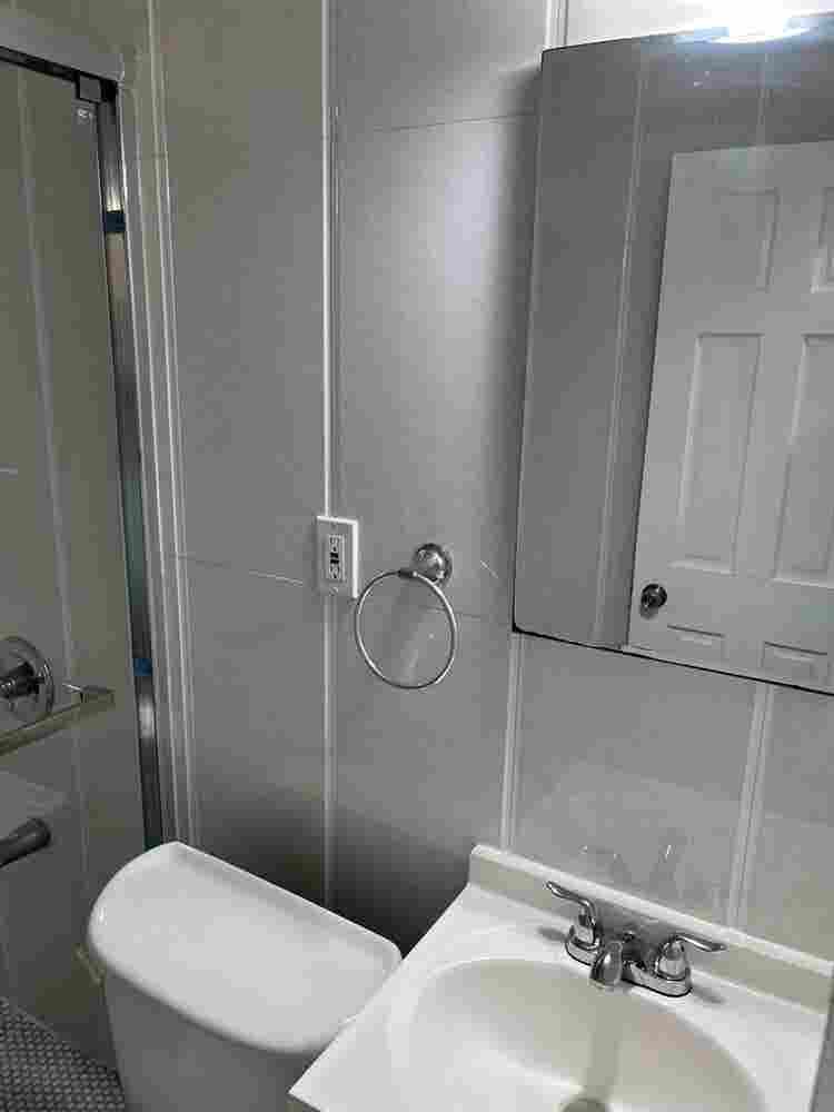 Room for rent, available Aug 1