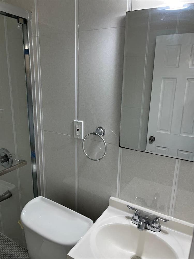 Room for rent, available Aug 1