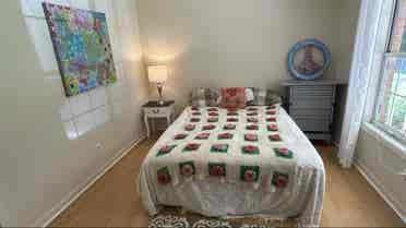 Near Downtown WS/Private Bath