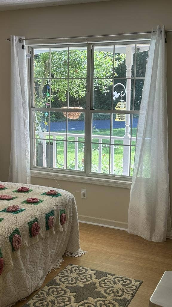 Near Downtown WS/Private Bath