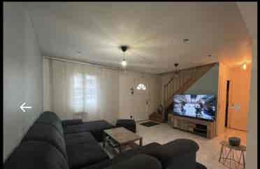 Room in beautiful house near Paris