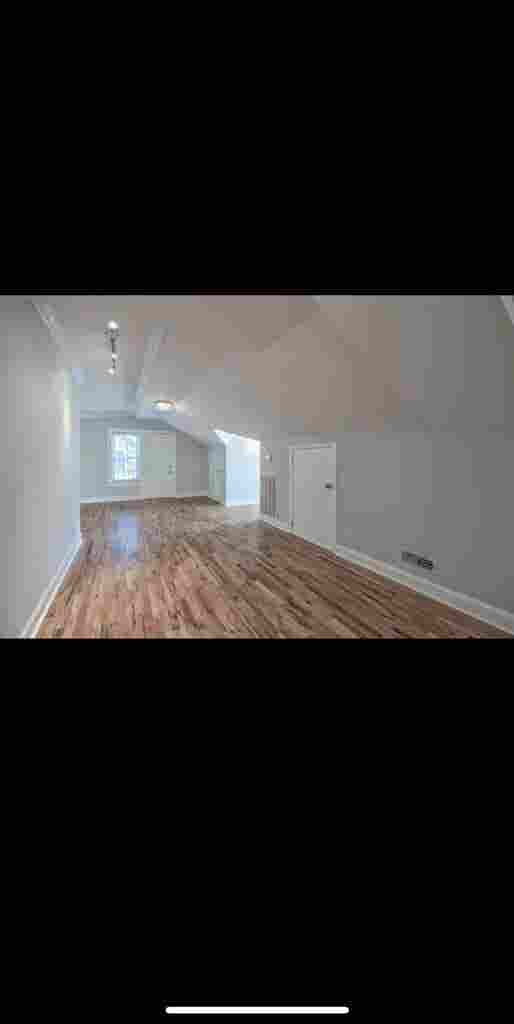 Looking for a Roommate move in asap