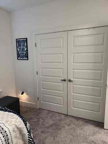 Furnished bedroom for rent