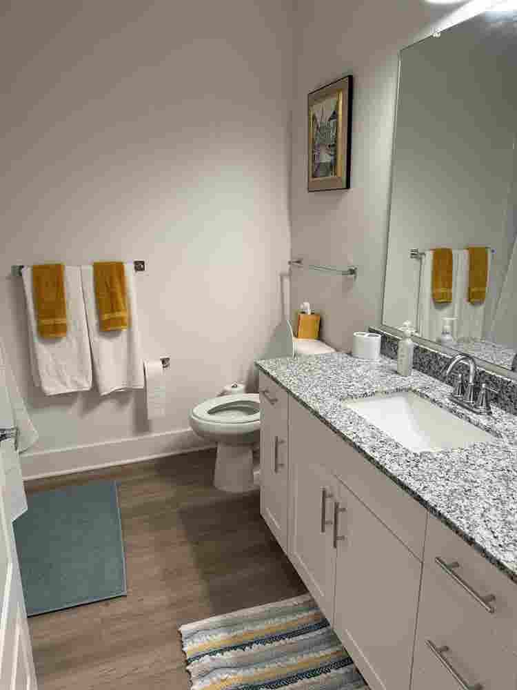Furnished bedroom for rent