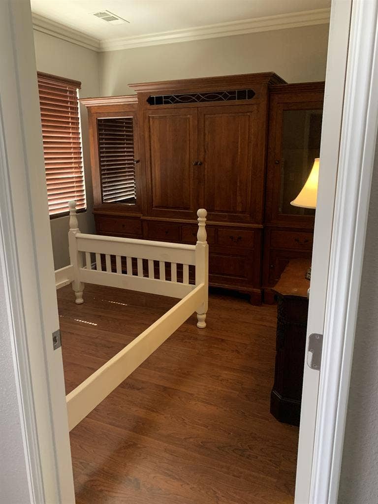 2 Rooms for rent in High Desert