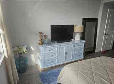 PRIVATE ROOM AND BATHROOM