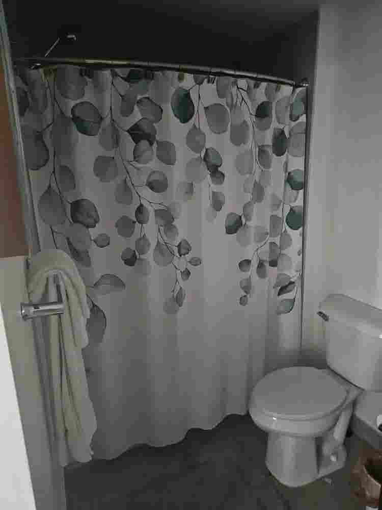 PRIVATE ROOM AND BATHROOM