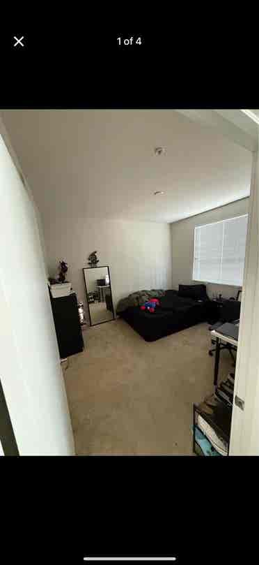 1 bed with private bathroom