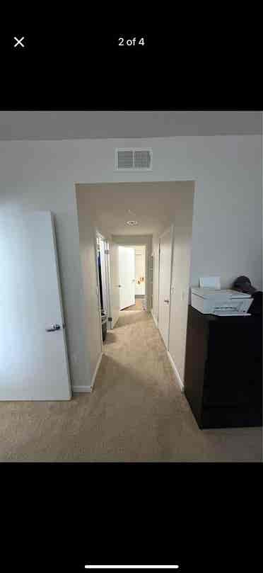 1 bed with private bathroom