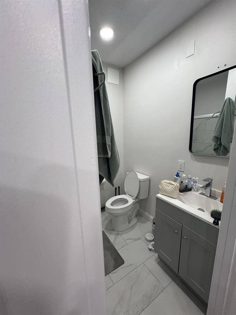 Fully furnished bath
