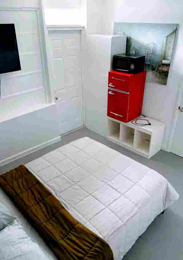 Private entrance Room.