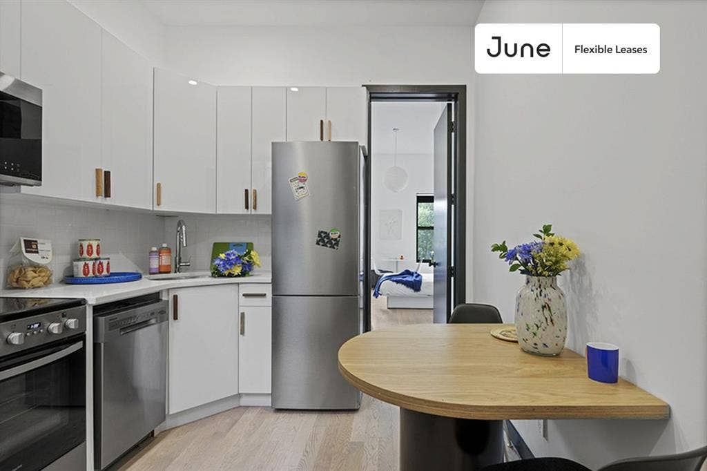 3 BR in New York City