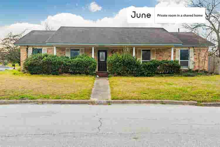 4 BR in Austin