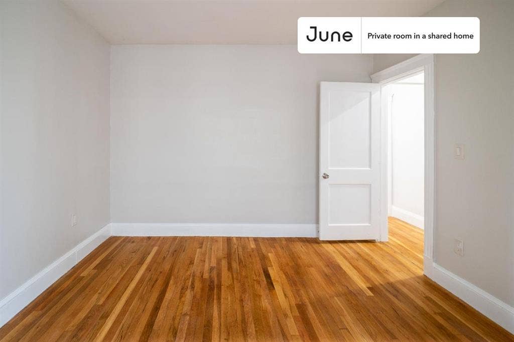 4 BR in Boston