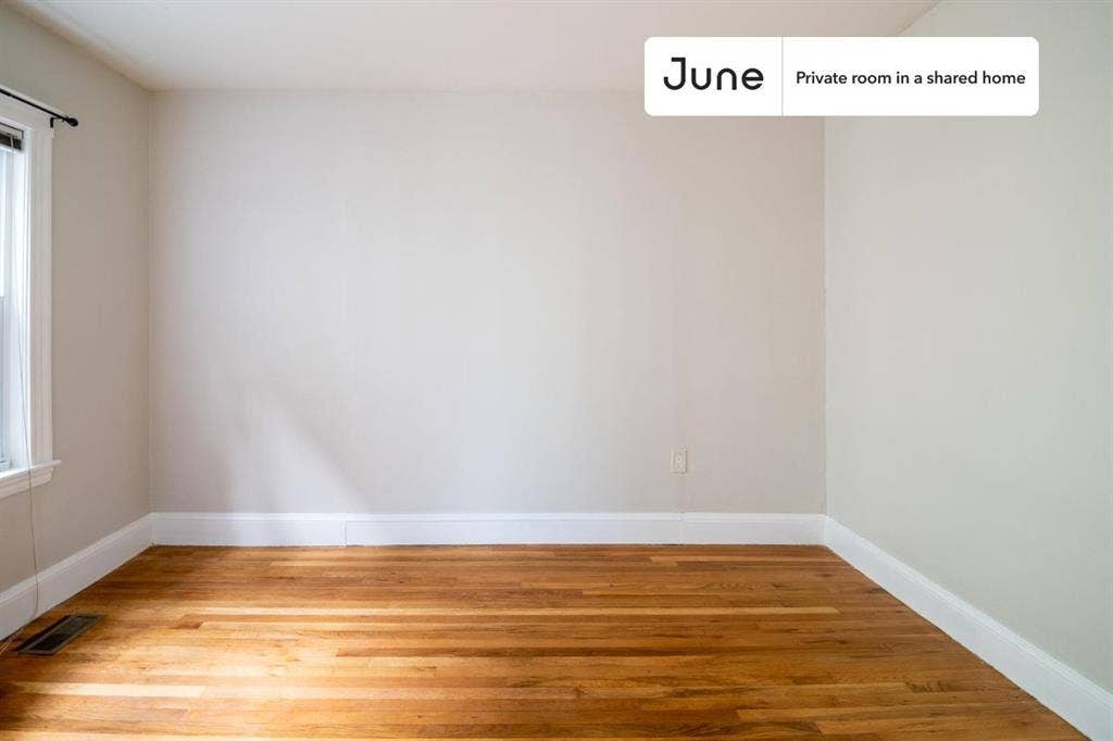 4 BR in Boston