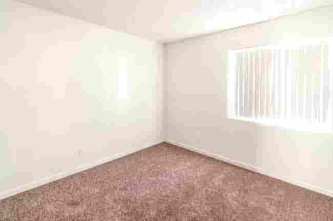 Looking for a Female roommate