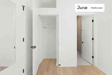 4 BR in Chicago