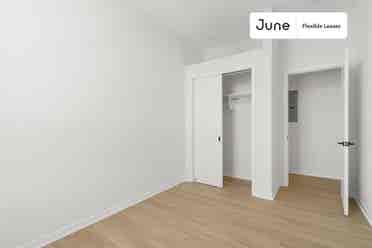 4 BR in Chicago