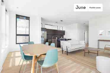 4 BR in Chicago