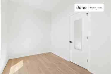 4 BR in Chicago