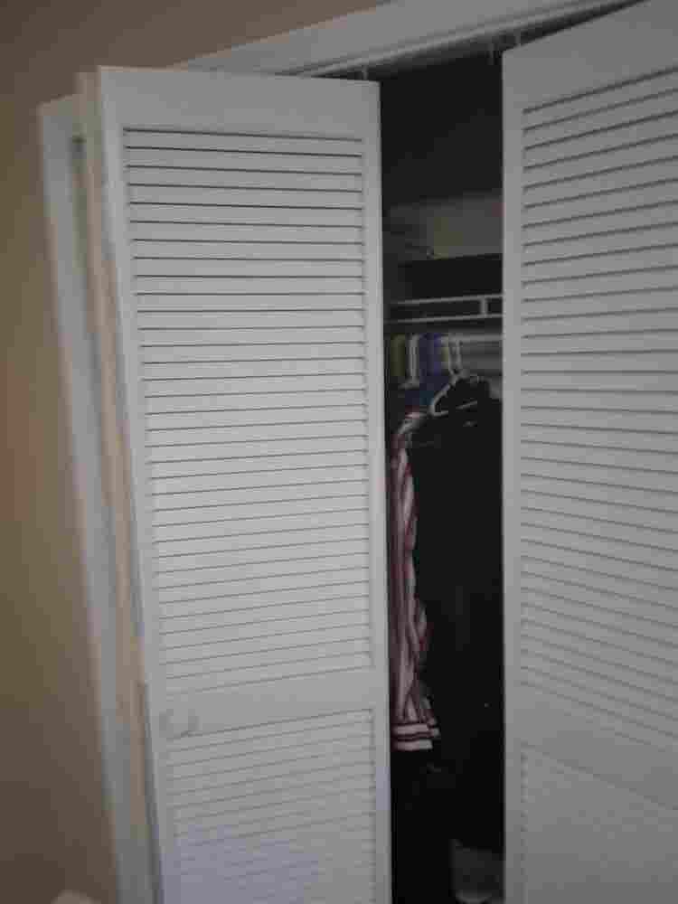 Room for rent , top floor yours!