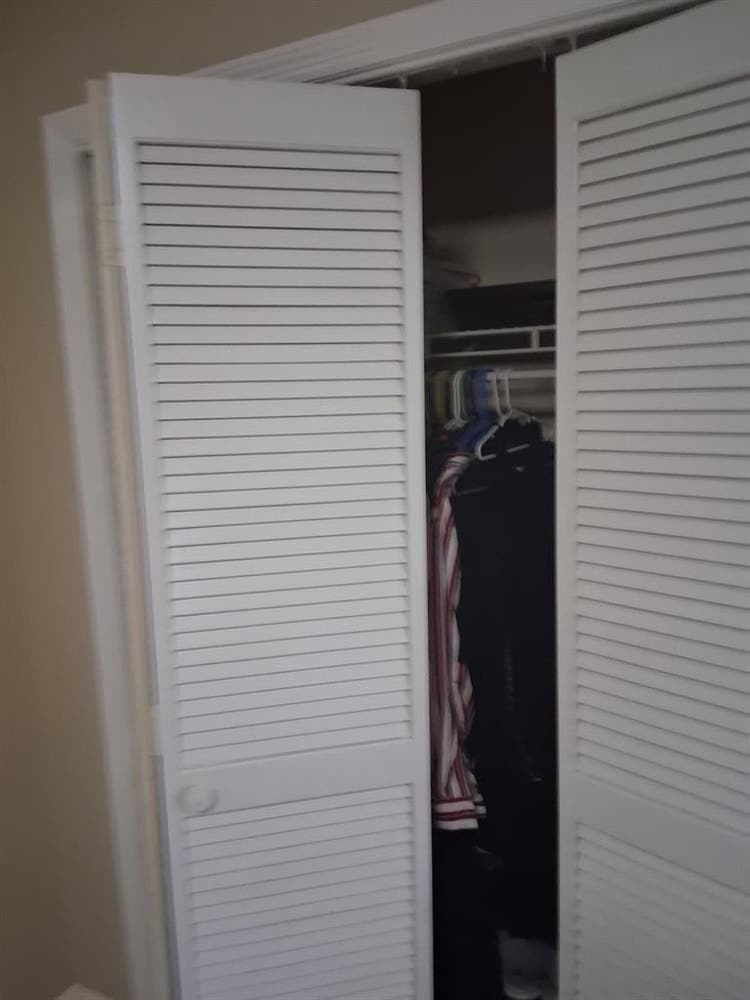 Room for rent , top floor yours!