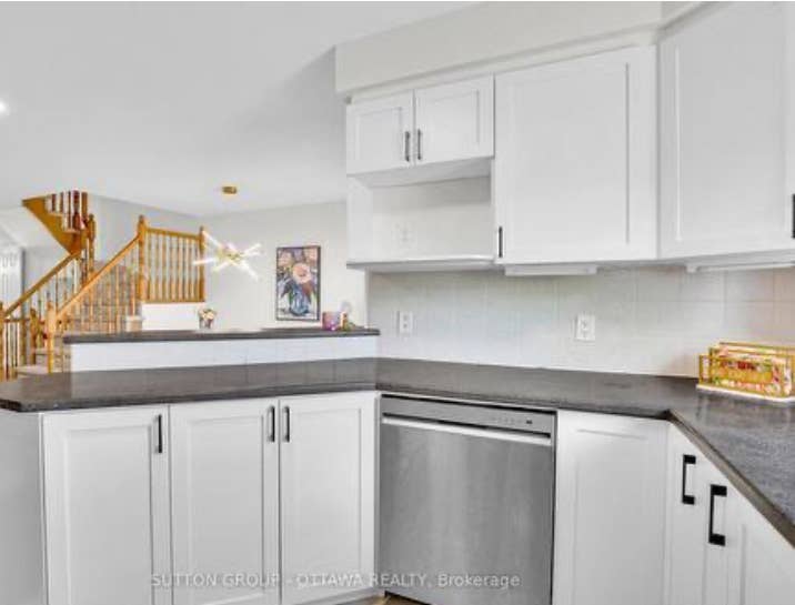 2 Rooms for Rent – Girls Only